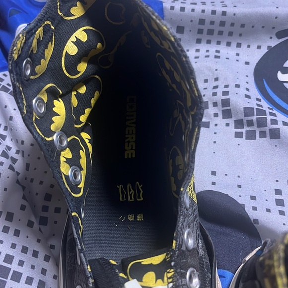 Batman converse size 4 - Picture 5 of 6